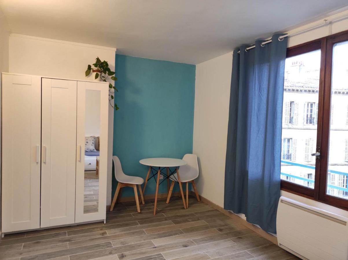 Studio Bleu En Face De La Gare 10Mn Au Vieux Port Apartment Марсилия Екстериор снимка