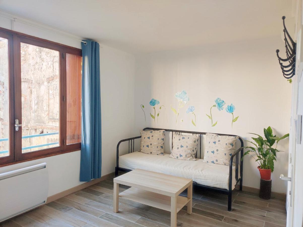 Studio Bleu En Face De La Gare 10Mn Au Vieux Port Apartment Марсилия Екстериор снимка